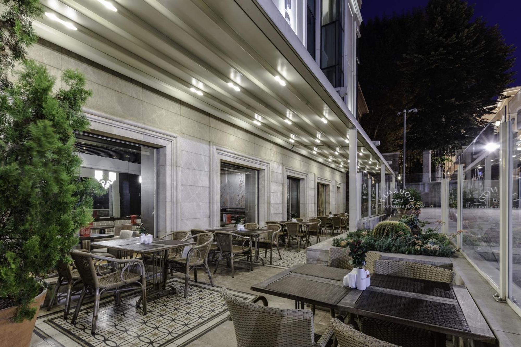 Levni Hotel & Spa - Special Category Istanbulská provincie Exteriér fotografie The hotel's terrace